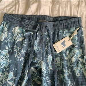 Pj salvage blue floral pajama pants